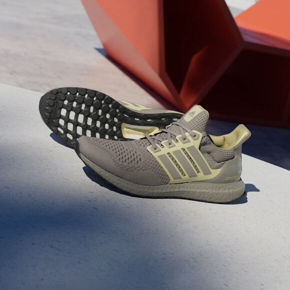 [NEW] Men's adidas UltraBoost 1.0 Shoes 'Beige' JR3370 - Picture 3 of 9